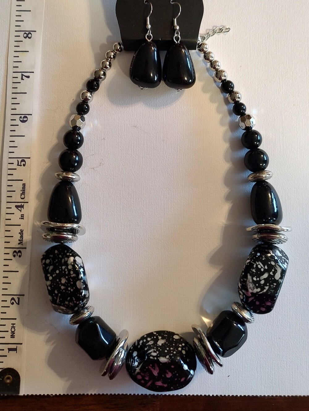 paparazzi Black and White Speckled Bead Necklace with Matching Earrings
